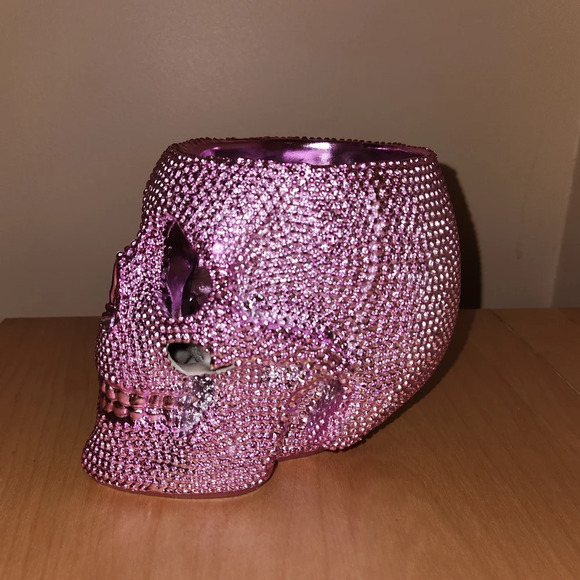 Skull Makeup Brush Holder - Picture 5 of 8